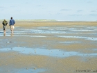 Wattwanderung zum Norderoogsand / Walking to Norderoogsand at low tide Wattwanderung zum Norderoogsand / Walking to Norderoogsand at low tide
